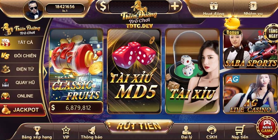 Tdtc có giao diện game đẹp, người chơi có thể thay avatar dễ dàng